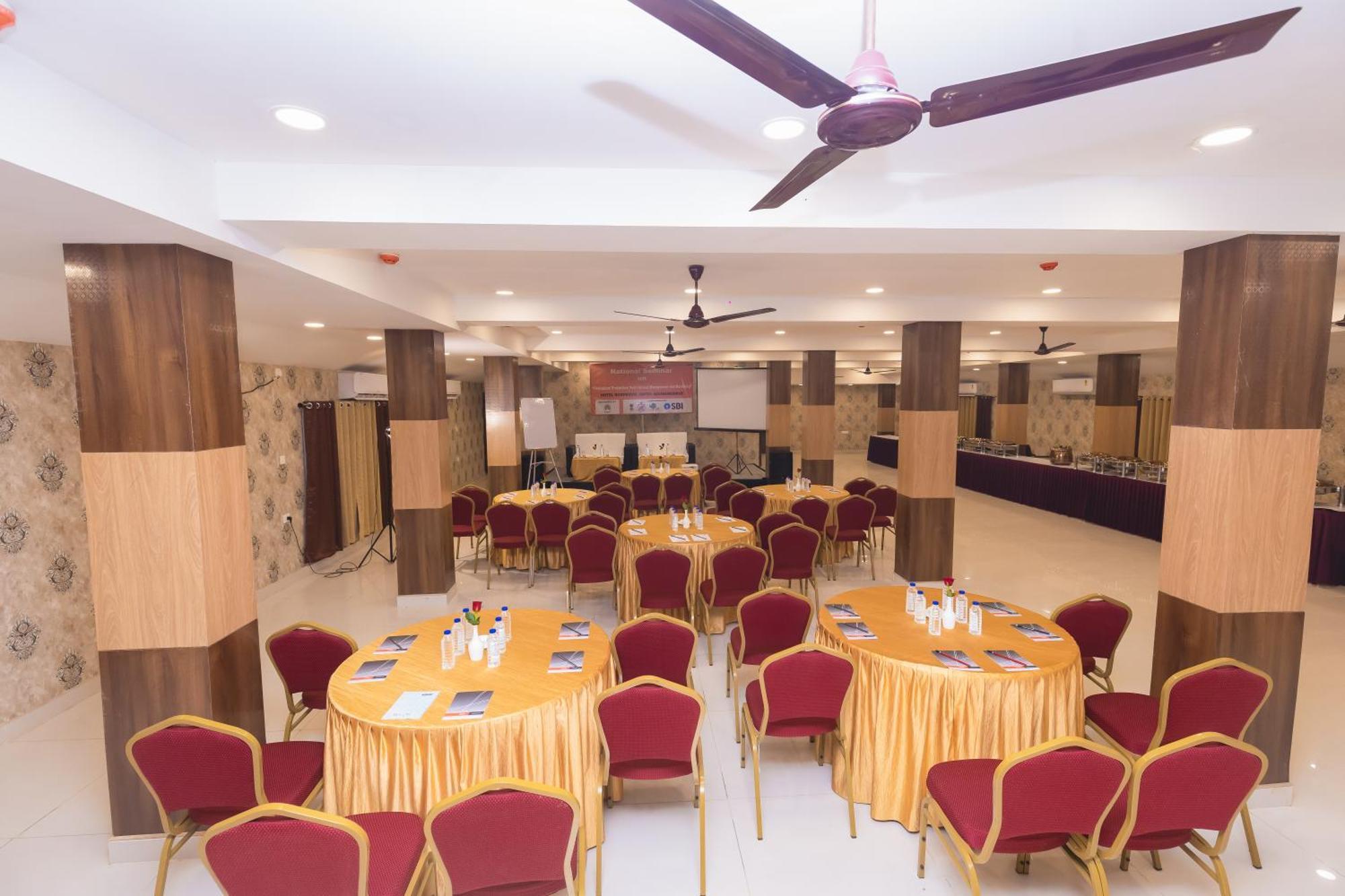 Rosewood Luxury Hotel Bhubaneswar Exterior foto